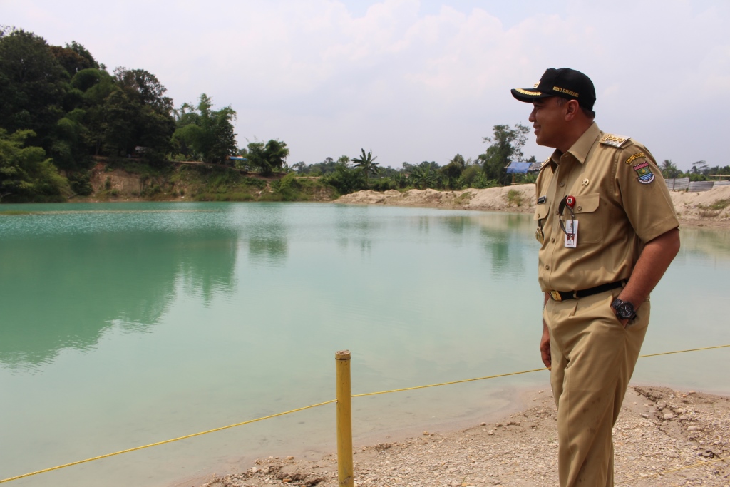 Danau Biru