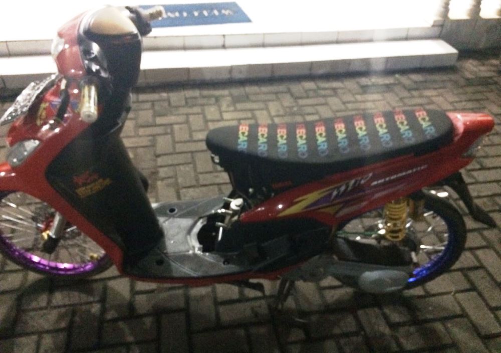 Barang Bukti Sepeda motor Yamaha Mio nopol B-3139-NQF.