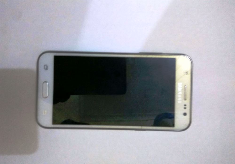 Barang bukti Hp Samsung.