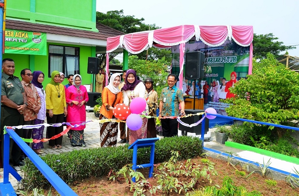 Aetra Tangerang Bangun Taman Refleksi di Puskesmas Pasar Kemis