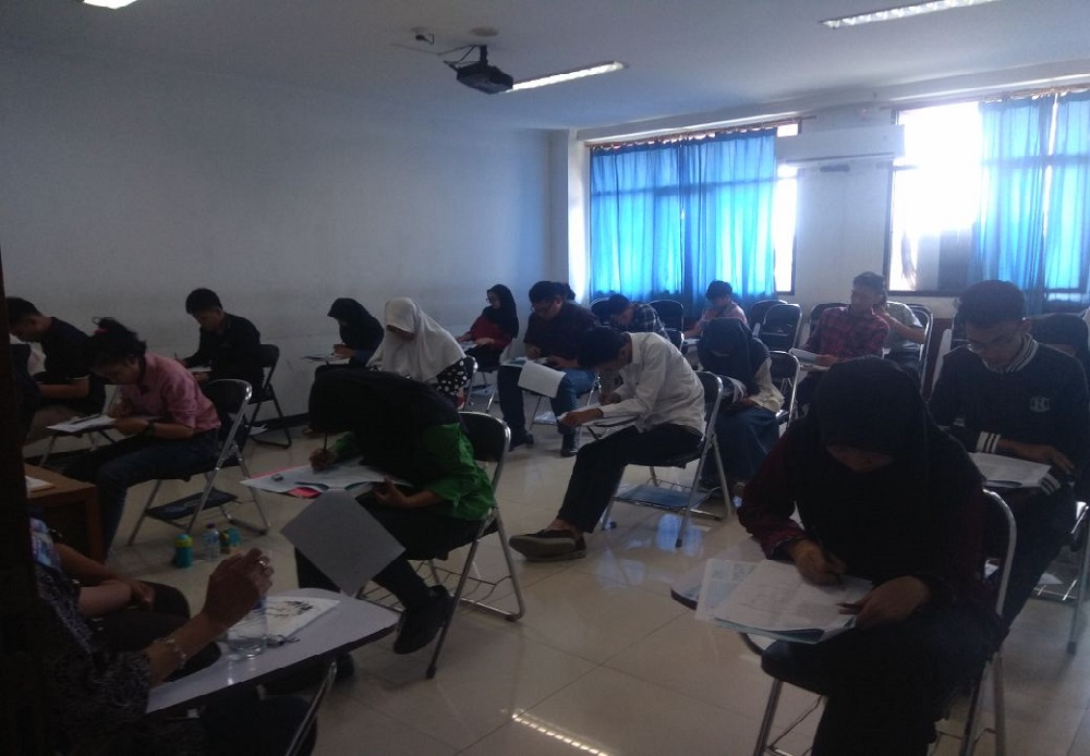 Ribuan Peserta Ikut Tes Sbmptn Di Tangerang Begini Suasananya