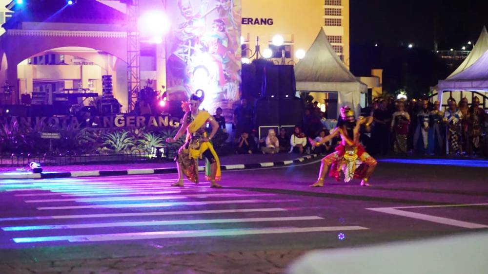 Pertunjukan wayang orang yang menghibur pengunjung dalam penutupan Festival Budaya Nusantara ke-2 Kota Tangerang.