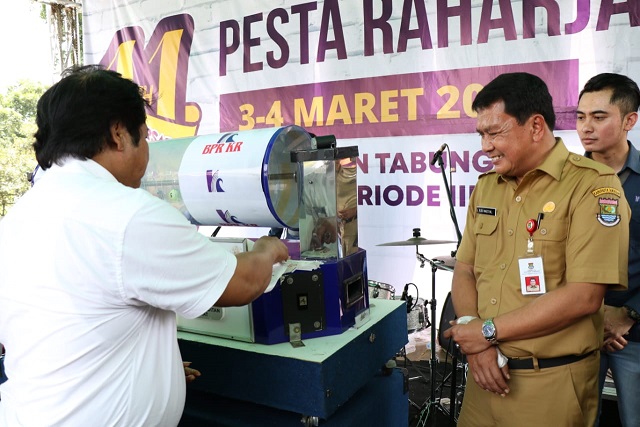 Bank Perkreditan Rakyat Kerta Raharja (BPR KR) menggelar Gebyar Pesta Raharja periode ketiga di area Puspemkab Tangerang, Tigaraksa, Senin (4/3/2019).