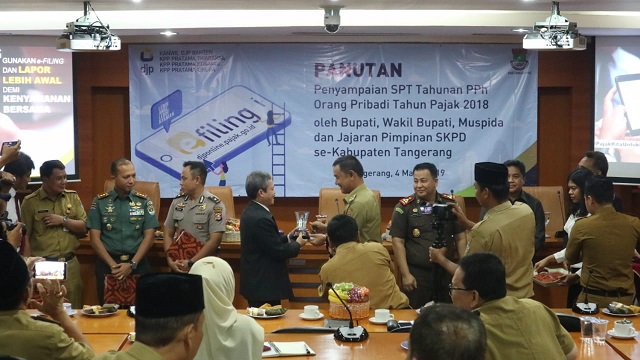 Kegiatan Panutan Penyampaian Surat Pemberitahuan Tahunan (SPT) Pajak Penghasilan (PPh) Orang Pribadi Tahun Pajak 2018 diruang Wareng kantor Bupati Tangerang, (Puspemkab) Tangerang.	