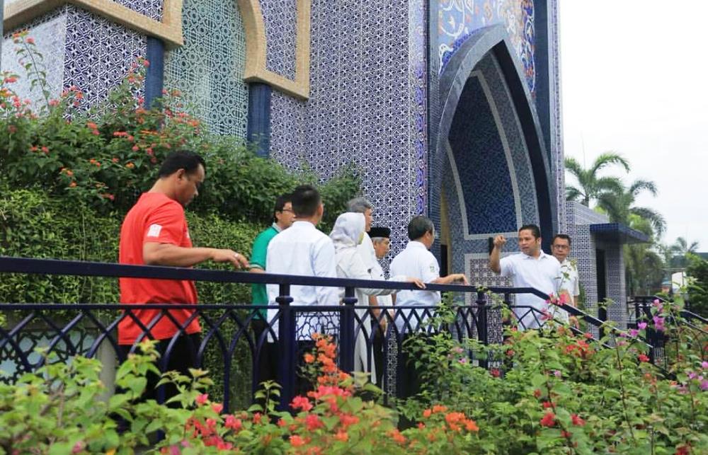 Wali Kota Tangerang Arief R. Wismansyah saat meninjau lokasi persiapan pelaksanaan Musabaqah Tilawatil Quran (MTQ) XVI Provinsi Banten di Museum Juang Taruna, Jl. TMP Taruna No. 29, Tangerang, Jumat (8/3/2019).