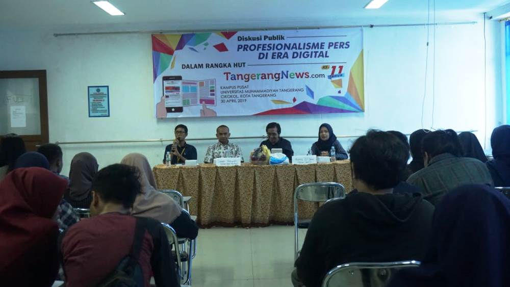 Kegiatan Diskusi Publik bertema Profesionalisme Pers Di Era Digital yang digelar TangerangNews di aula kampus pusat Universitas Muhammadiyah Tangerang (UMT), Cikokol, Kota Tangerang, Selasa (30/4/2019).