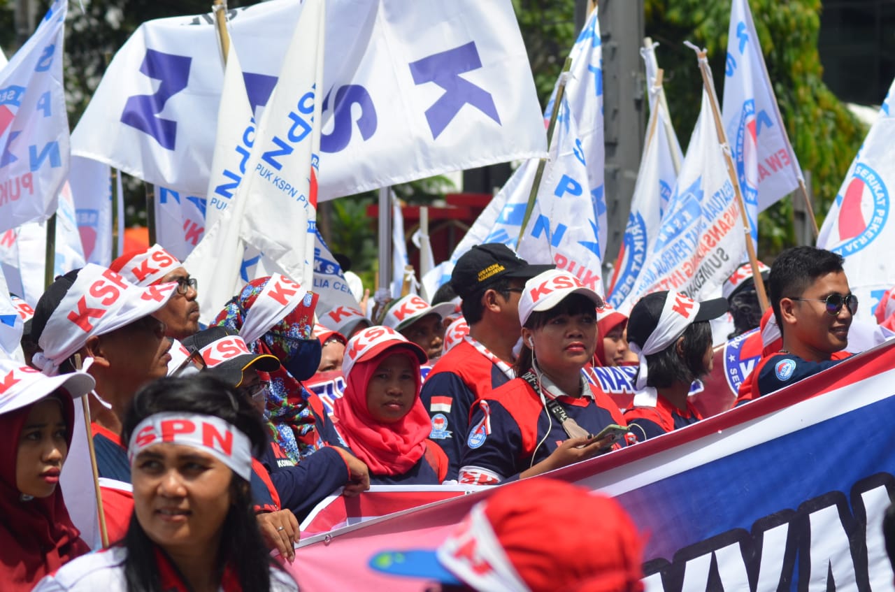 Kegiatan memperingati Hari Buruh Internasional (May Day) di Lapangan Ahmad Yani, Alun-alun, Kota Tangerang, Rabu (1/5/2019).