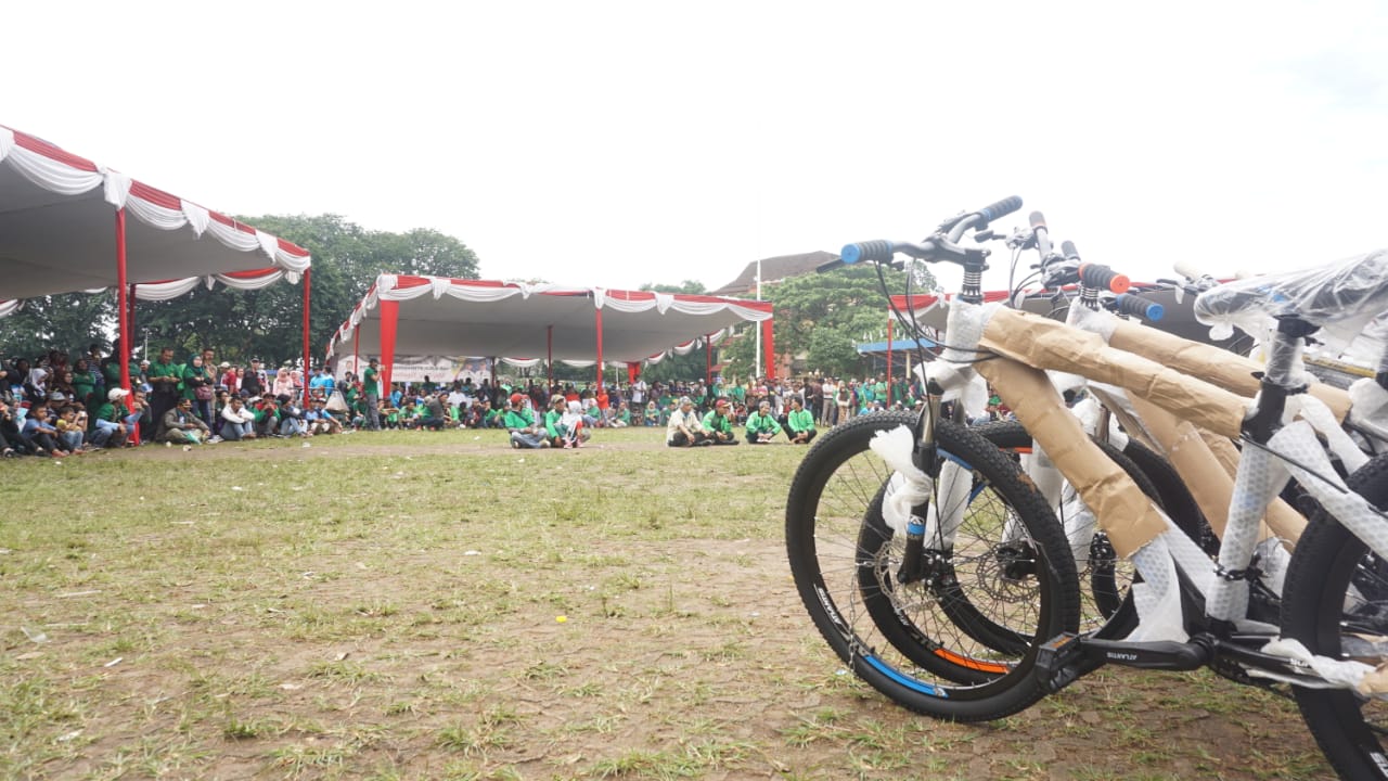 Kegiatan memperingati Hari Buruh Internasional (May Day) di Lapangan Ahmad Yani, Alun-alun, Kota Tangerang, Rabu (1/5/2019).