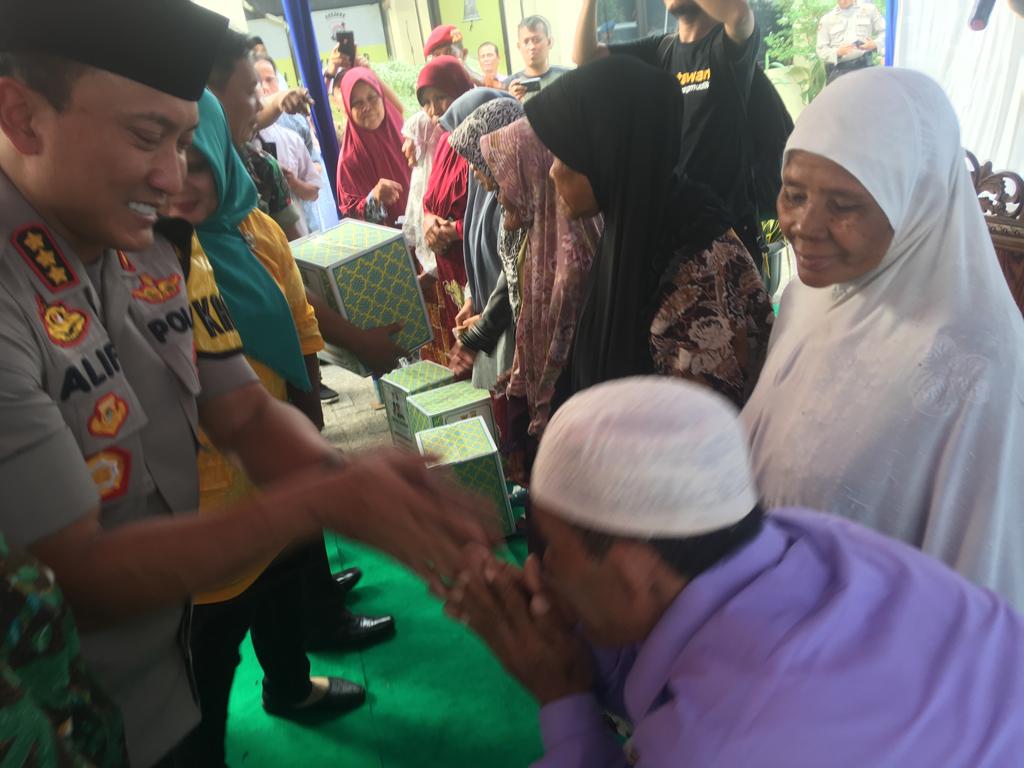 Polres Kota Tangerang menggelar kegiatan Gebyar Ramadan di Mapolsek Mauk, Kabupaten Tangerang, Sabtu (25/5/2019).