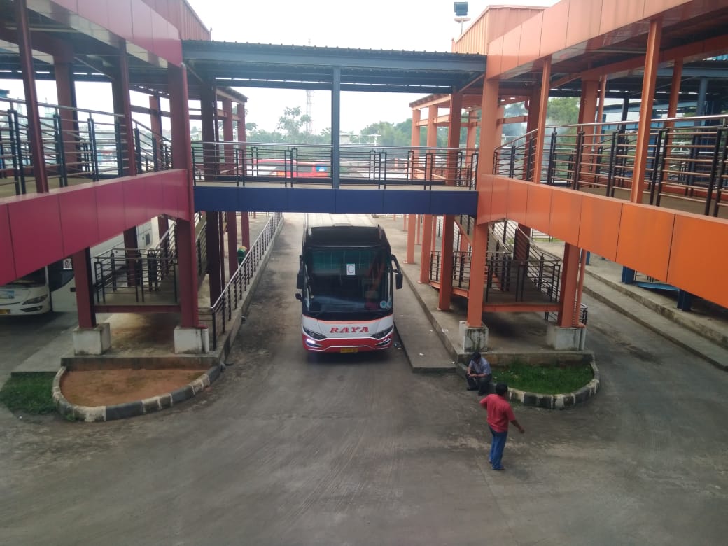 Suasana di Terminal Pondok Cabe, Pamulang, Tangsel, Senin (27/5/2019).