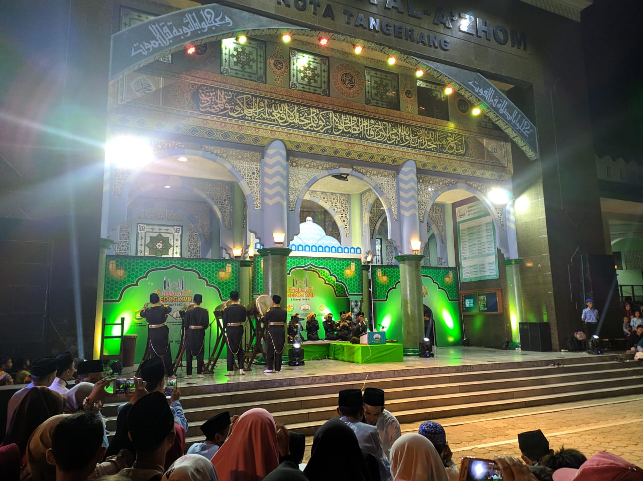 Suasana kegiatan Festival Bedug di Masjid Raya Al-Azhom, Kota Tangerang.