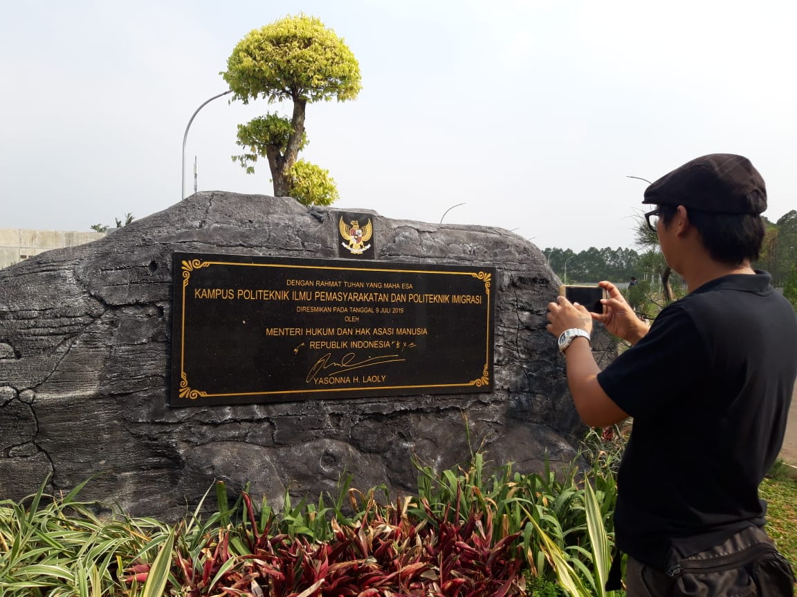 Kampus Politeknik Ilmu Pemasyarakatan (Poltekip) dan Politeknik Ilmu Keimigrasian (Poltekim) di lahan Kementerian Hukum dan HAM (Kemenkumham) Kota Tangerang.