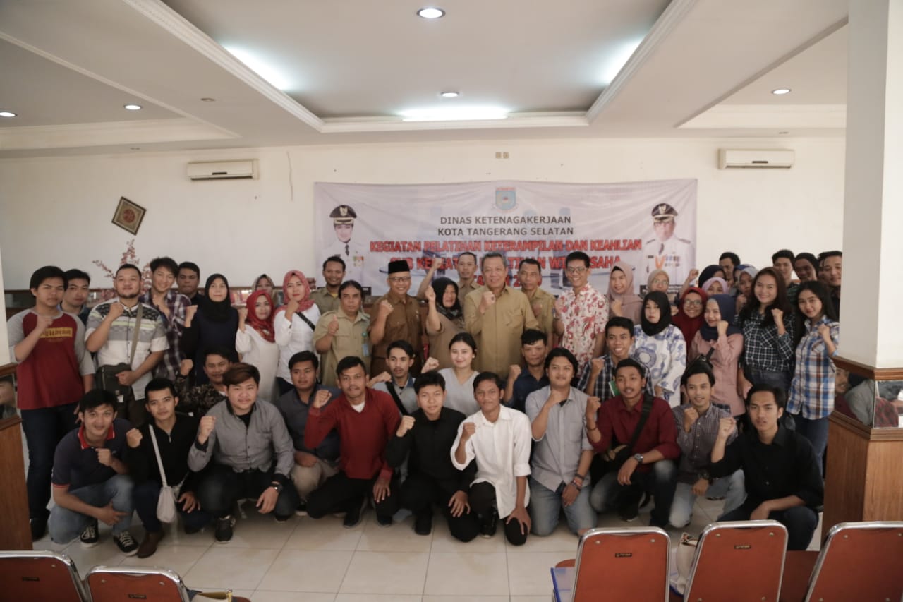Kegiatan pelatihan kewirausahaan yang diselenggarakan Dinas Ketenagakerjaan di Rumah Makan Gombang, Jalan Raya Ciater, Rawa Buntu, Serpong, Senin, (29/7/2019).