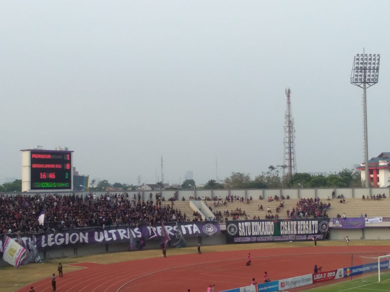 Persita Tangerang Vs Sriwijaya FC di Stadion Sport Center Kelapa Dua.