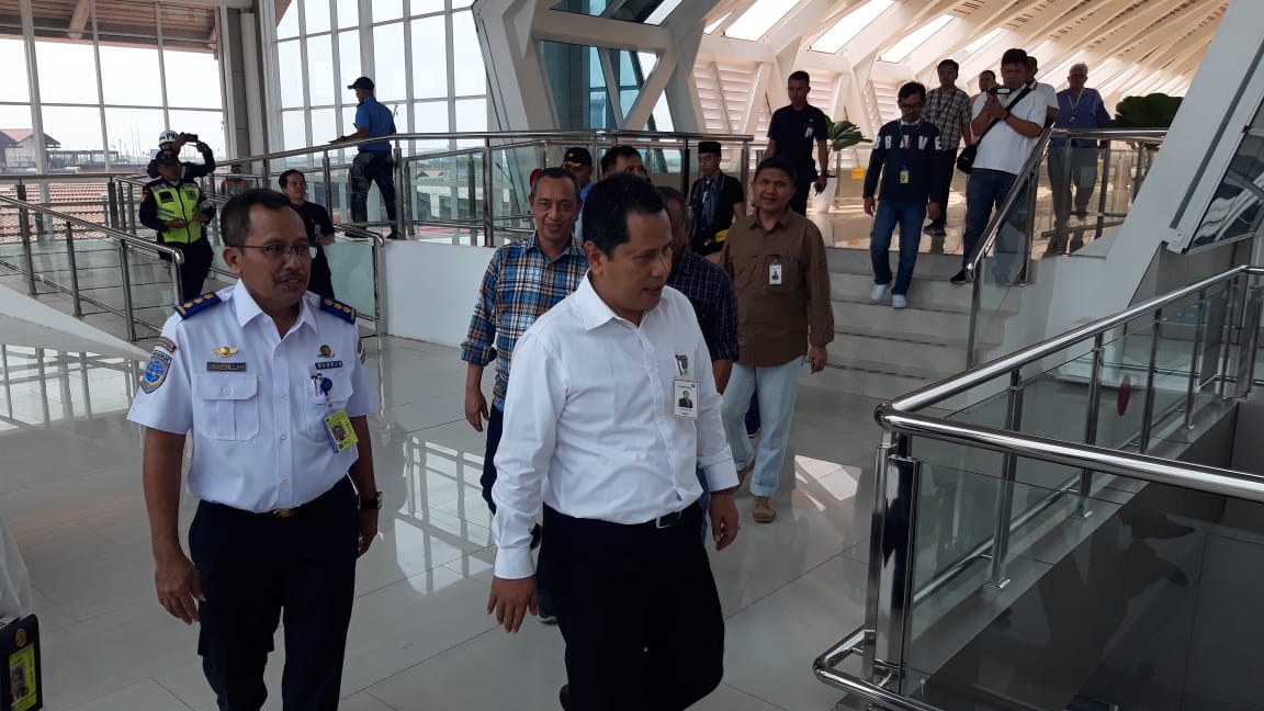 Kegiatan peresmian fasilitas jembatan penghubung atau skybridge di Terminal 2, Bandara Internasional Soekarno-Hatta, Tangerang, Selasa (17/9/2019).