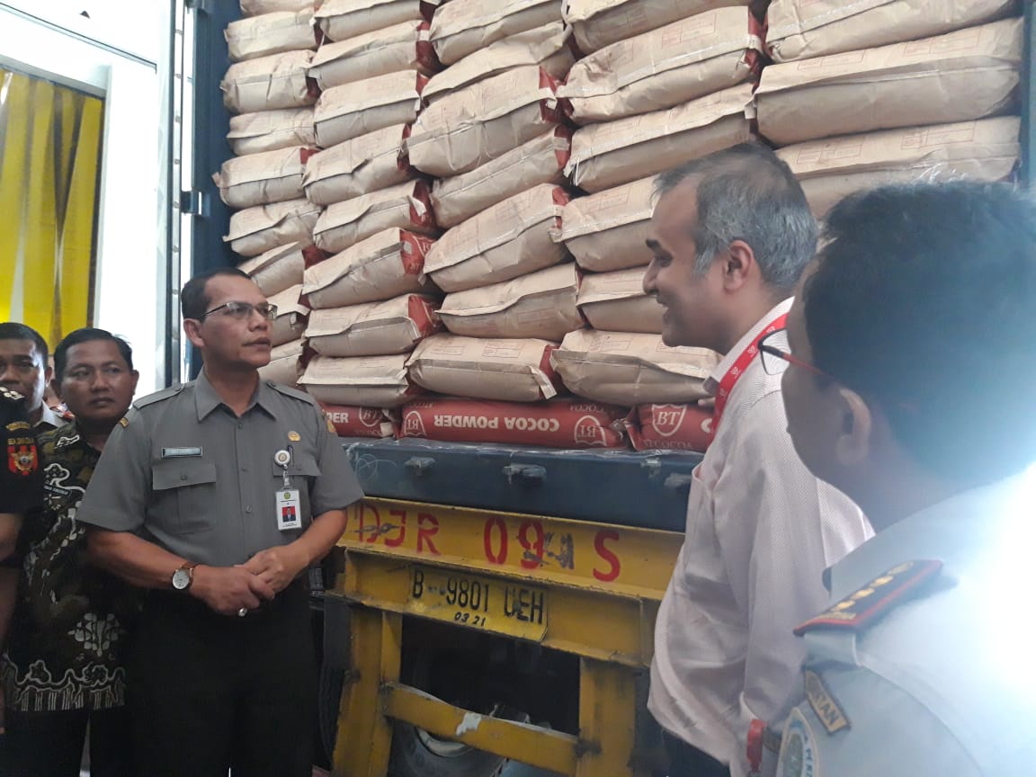 Kegiatan pelepasan ekspor produk pertanian di PT Bumi Tangerang Mesindotama, Kamis (26/9/2019).