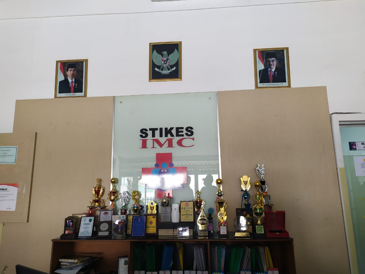 Sekolah Tinggi Ilmu Kesehatan Ichsan Medical Center (STIKES IMC) Bintaro di Jalan Raya Jombang, Ciputat, Tangerang Selatan (Tangsel), Rabu (16/10/2019).