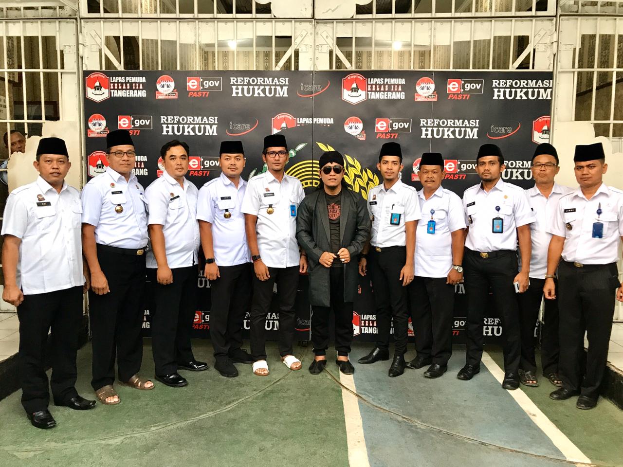 Gus Miftah saat berdakwah di Lapas Pemuda Tangerang, Kamis (24/10/2019).