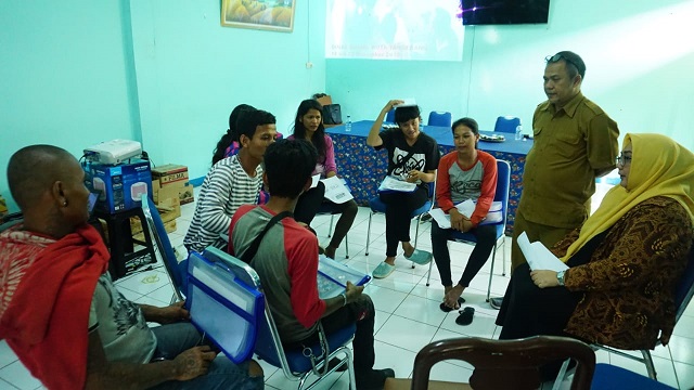 Suasana anak jalanan dan pengamen yang diberikan pembinaan oleh Dinas Sosial Kota Tangerang.