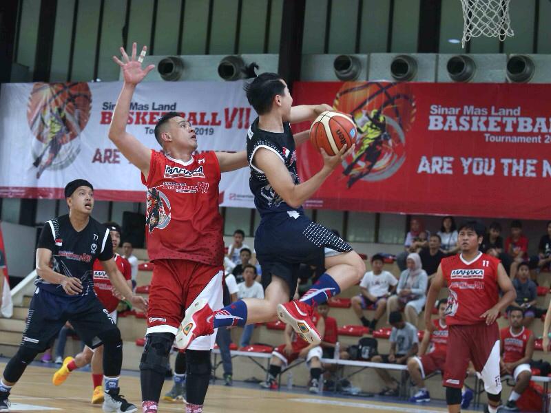 Tim basket Transmedia Vs Tim basket Gojek.