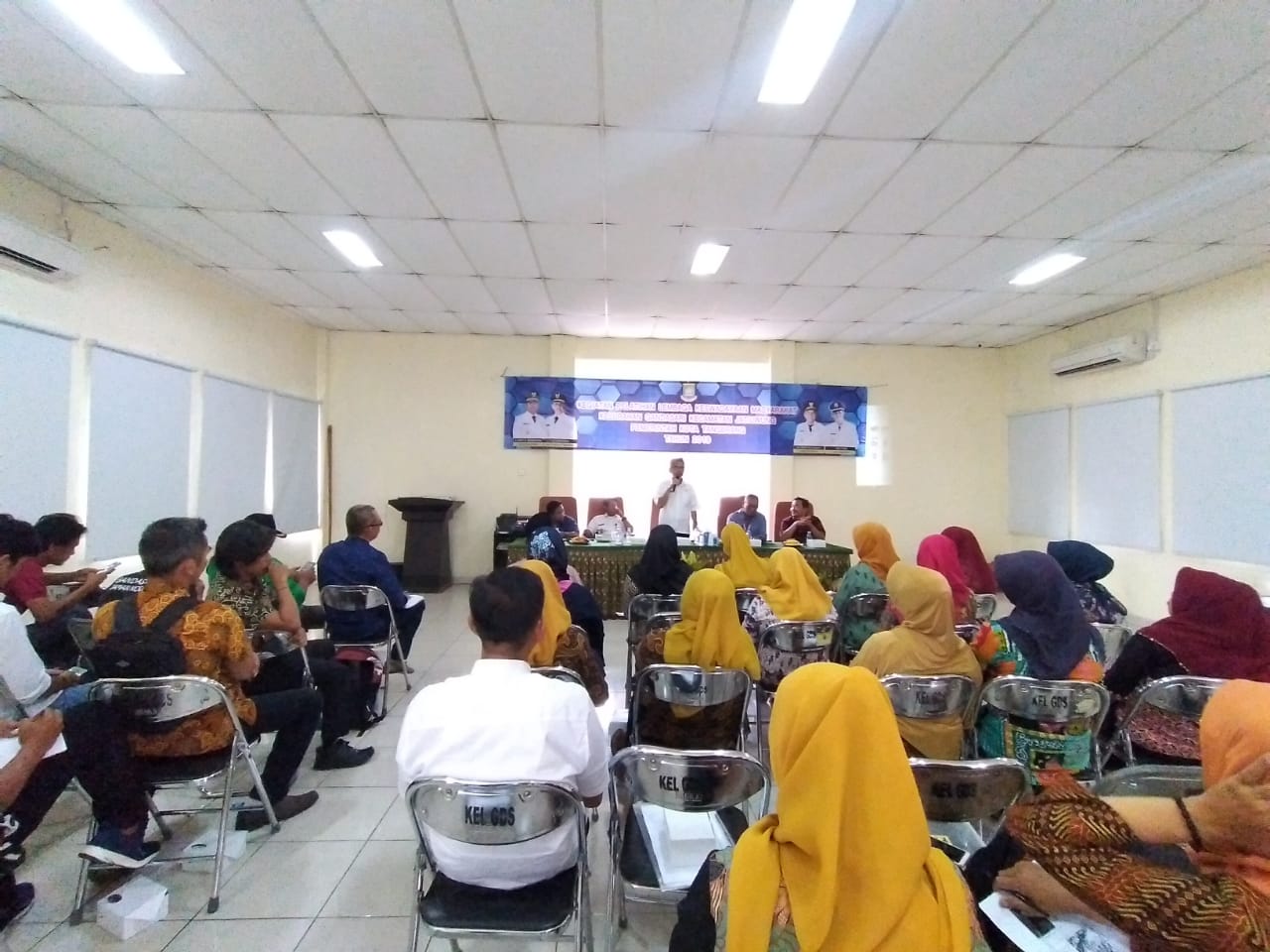 Kegiatan pelatihan pemberdayaan masyarakat di Aula Kantor Kelurahan Gandasari, Kecamatan Jatiuwung, Kota Tangerang.