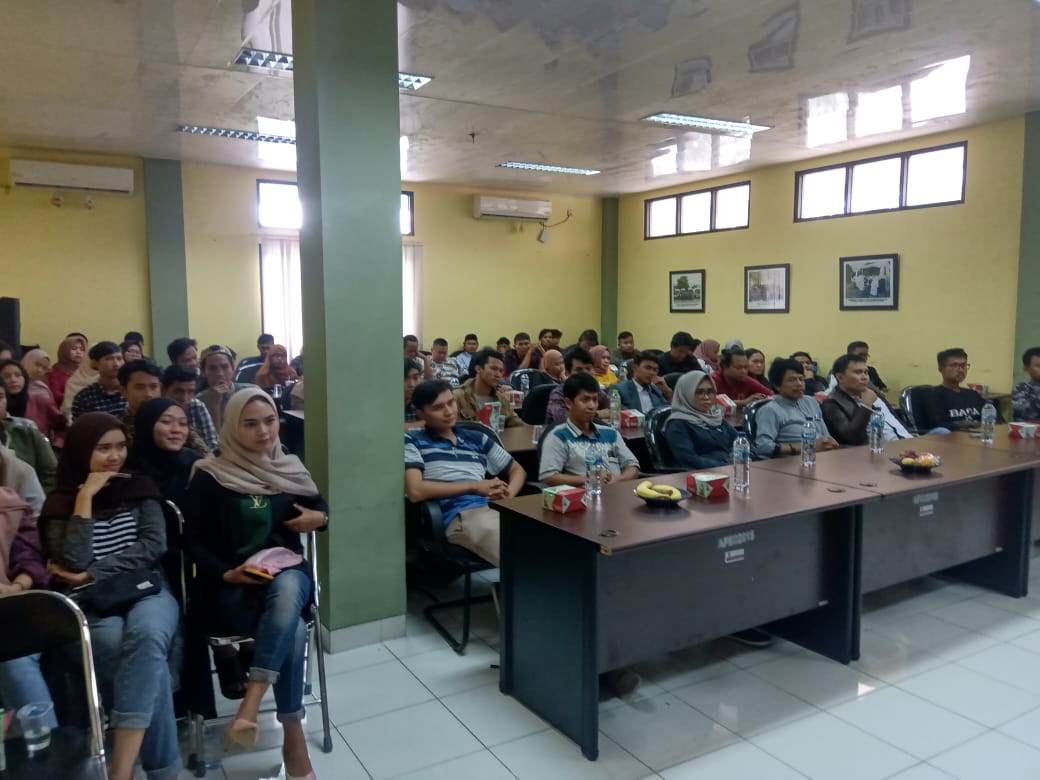 Generasi Milenial Tangerang Raya (GEMITRA) menggelar kegiatan seminar di gedung Dinas Perpustakaan dan Arsip Kabupaten Tangerang, Sabtu (21/12/19).