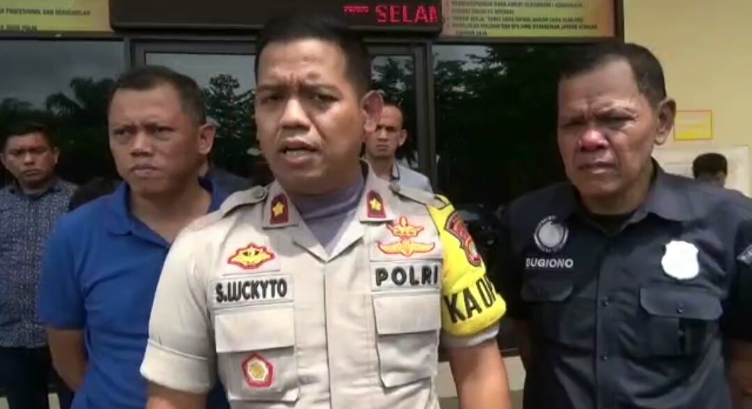 Kapolsek Serpong Kompol Stephanus Luckyto.