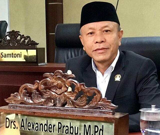 Wakil Ketua Fraksi Partai Solidaritas Indonesia (PSI) Dewan Perwakilan Rakyat Daerah (DPRD) Kota Tangerang Selatan, Alexander Prabu.