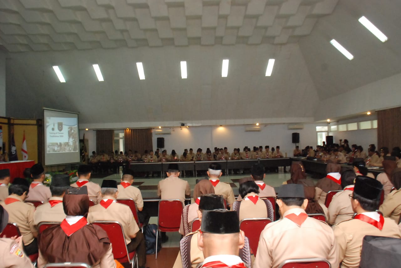 Ketua Kwartir Nasional Gerakan Pramuka, Komjen Pol. (Purn) Budi Waseso membuka kegiatan Training Of Trainers (TOT) Pusdiklatnas 2020, di Aula Sarbini, Taman Rekreasi Wiladatika, Cibubur, Jakarta, Rabu (26/2/2020).