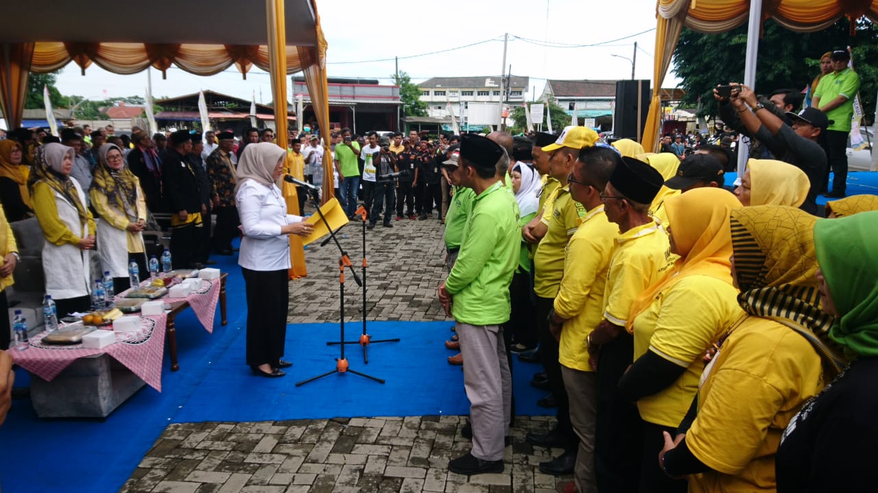 Bacalon Wali Kota Cilegon Pada Pilkada 2020, Ratu Ati Marliati saat berorasi dihadapan ribuan pendukungnya, Sabtu (7/3/2020)