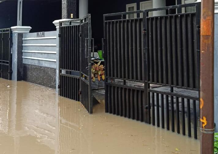4 Rukun Warga (RW) di Kelurahan Bencongan, Kecamatan Kelapa Dua, Kabupaten Tangerang kembali terendam banjir, Minggu (22/3/2020)