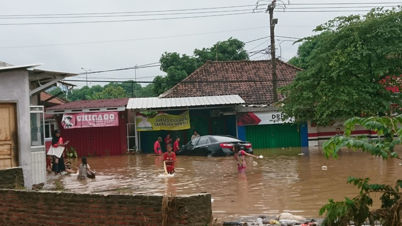 Banjir melanda delapan kecamatan di Kota Cilegon, Senin (4/5/2020).