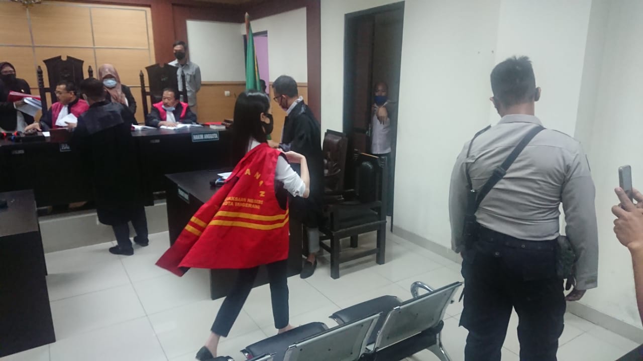 Suasana ruang sidang Pengadilan Negeri Tangerang kembali menggelar sidang kecelakaan lalu lintas terdakwa Aurelia Margaretha, Rabu (1/7/2020) .