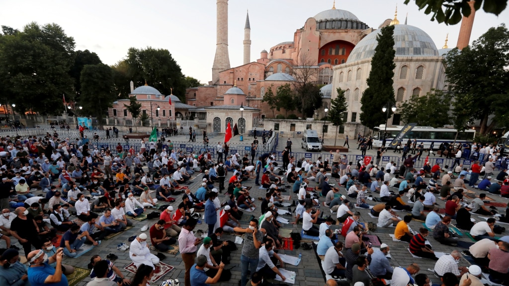 Masjid Hagia Sophia di Turki.