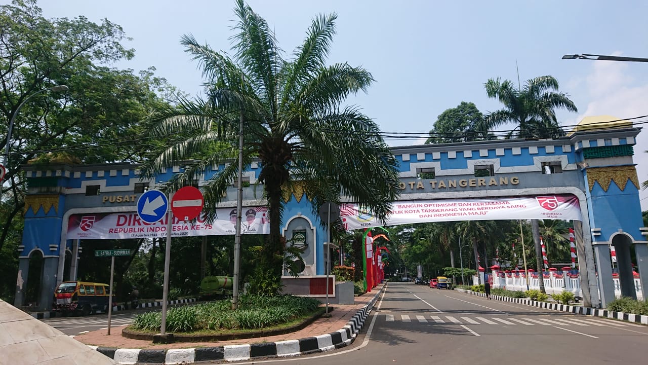 Tampak gapura Pusat Pemerintahan Kota Tangerang, Rabu (19/7/2020).