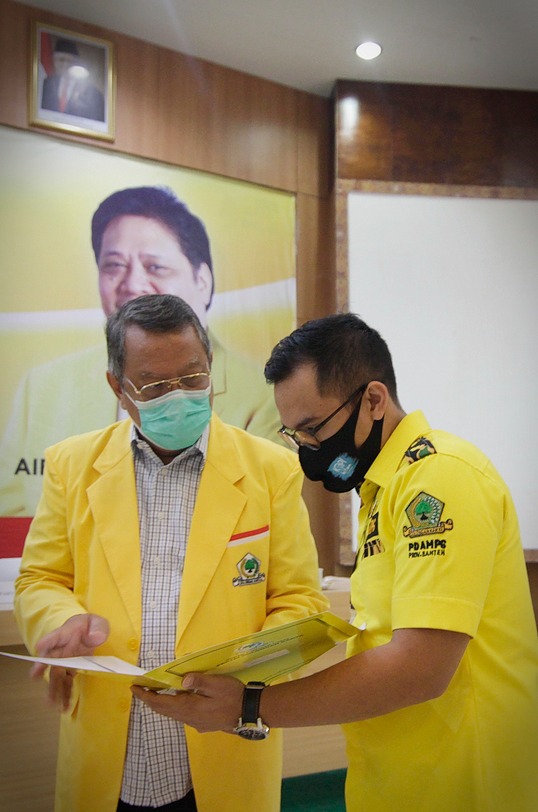 Partai Golongan Karya (Golkar) telah resmi mengusung pasangan bakal calon Benyamin Davnie-Pilar Saga Ichsan dalam Pemilihan Kepala Daerah (Pilkada) Tangerang Selatan, Selasa (1/8/2020).