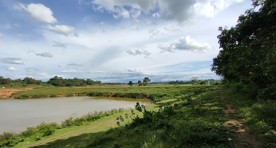 Suasana di Waduk Citra Raya Bike Park, Desa Ciakar, Panongan, Kabupaten Tangerang.