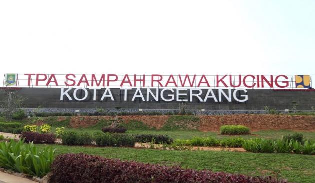 Tempat Pembuangan Akhir (TPA) Rawa Kucing Kota Tangerang.