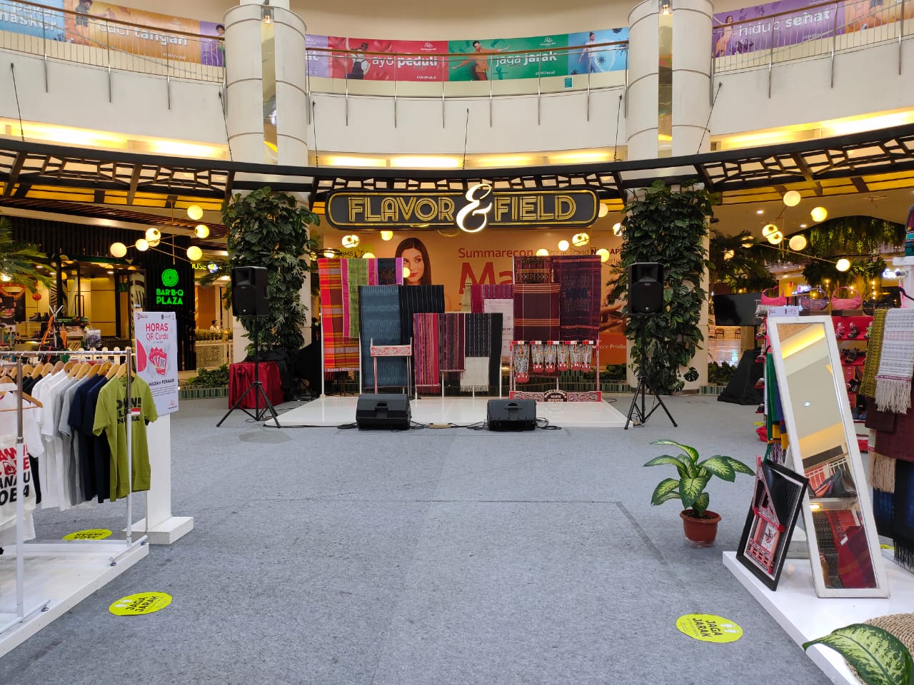 Kemenparekraf bantu mengembangkan ekonomi kreatif budaya Sumatera Utara melalui pameran Beli Kreatif Danau Toba Fair di Summarecon Mall Serpong, Kamis (18/02/2021).