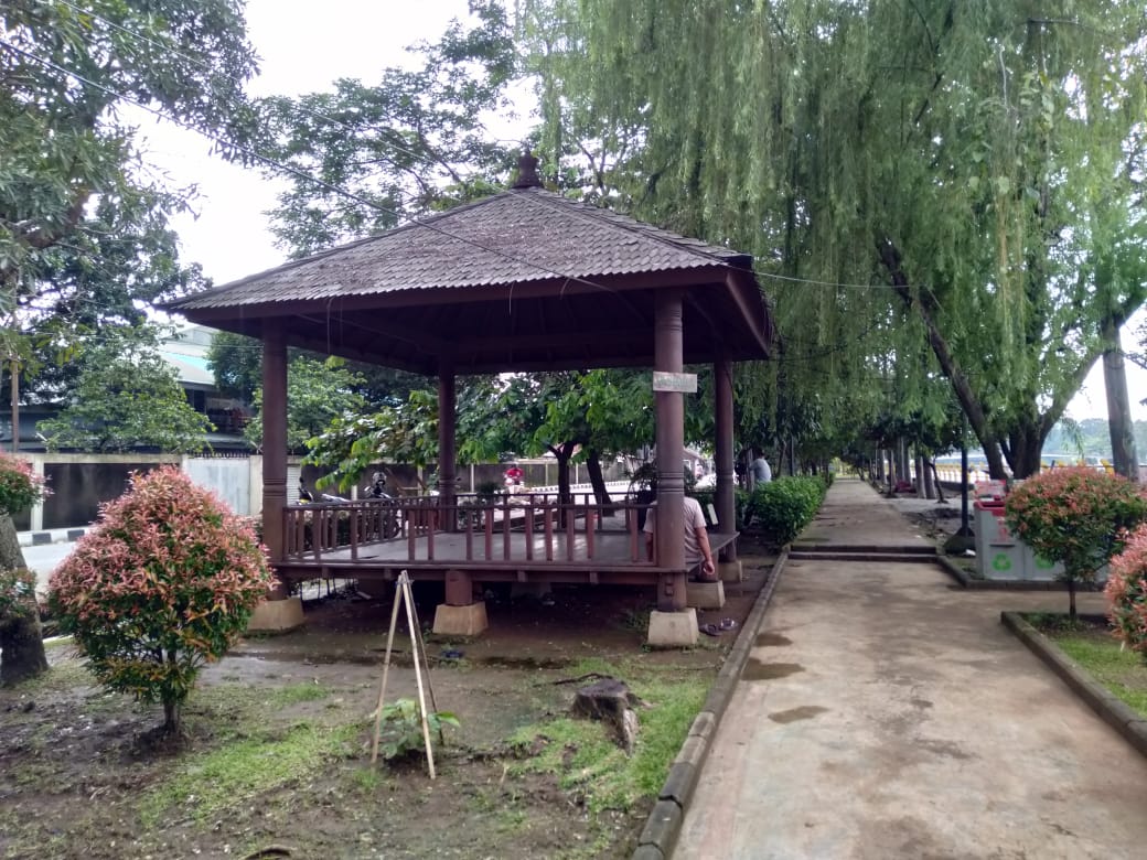Taman Eco Park di Jalan Pintu air, Kelurahan Mekarsari, Kecamatan Neglasari, Kota Tangerang,Jumat (26/2/2021).