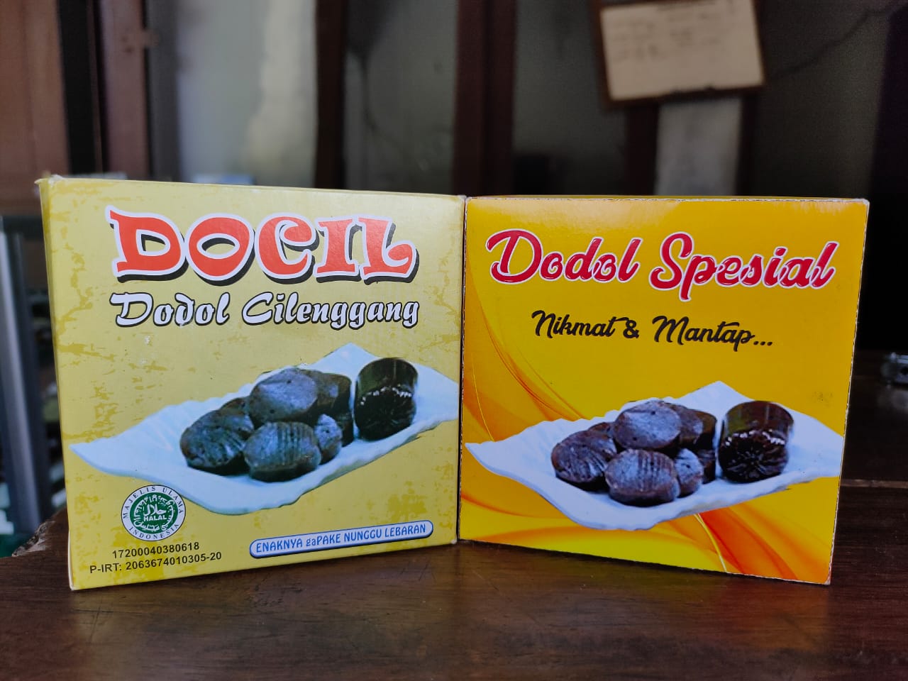 Dodol Cilenggang salah satu dodol khas Betawi.