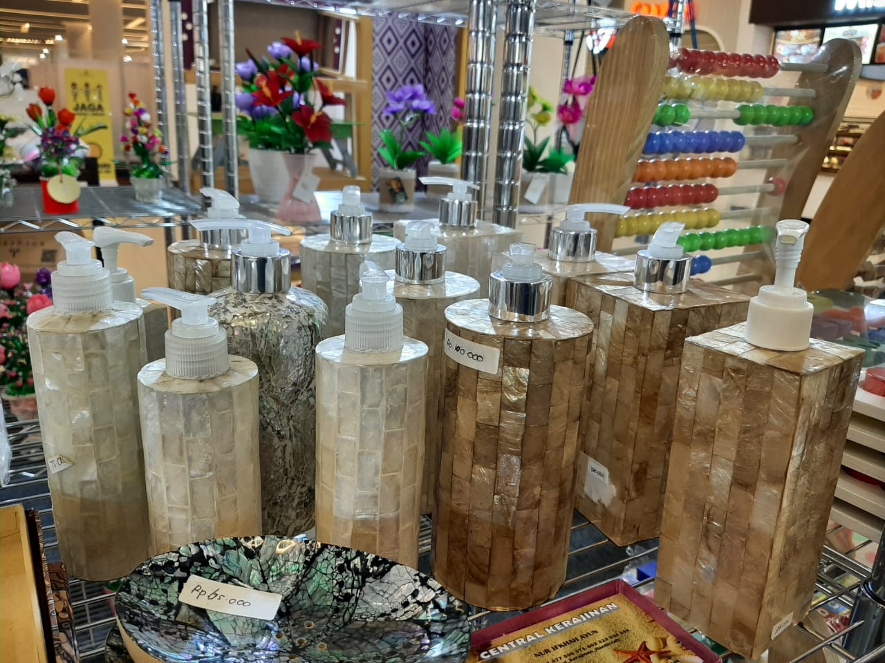 Pekan Produk Unggulan Usaha Mikro di Mall Ciputra.