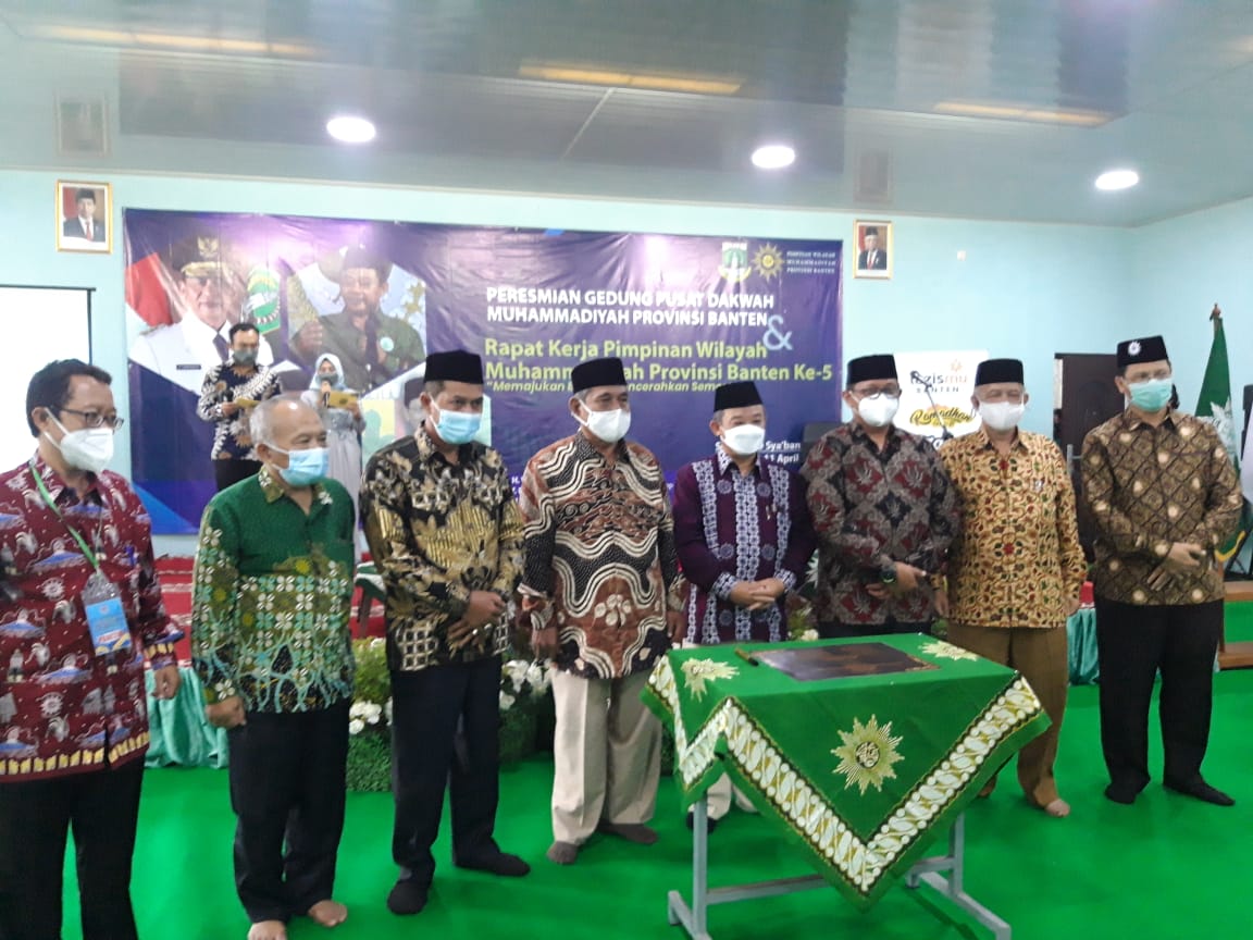 Kegiatan peresmian Gedung Pusat Dakwah Muhammadiyah Provinsi Banten yang berlokasi di Kompleks Depag, Kecamatan Cipocok Jaya, Kota Serang, Minggu (11/4/2021).