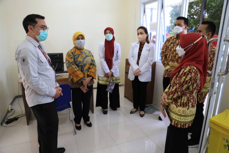 Peresmian Klinik Akasia yang dihadiri oleh Kasubdit TB Kementerian Kesehatan RI dr. Imran Pambudi, Kepala Dinas Kesehatan Kota Tangerang dr. Liza Puspadewi, dan Direktur RSUD Kota Tangerang dr. Dini Anggraeni, Kota Tangerang.