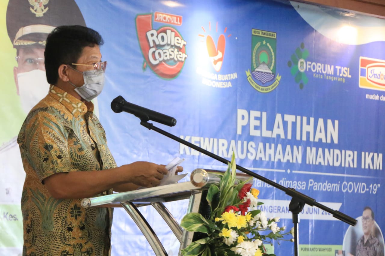 Wakil Wali Kota Tangerang Sachrudin hadir dalam kegiatan Pelatihan kewirausahaan mandiri Industri Kecil Menengah (IKM) Kota Tangerang yang berlangsung di Gedung Cisadane Kota Tangerang, Kamis 10 Juni 2021.
