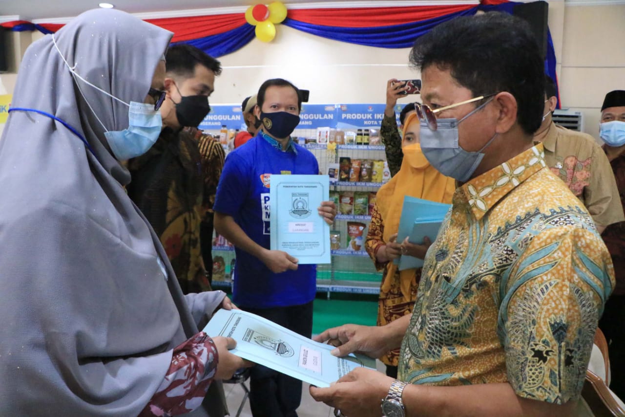 Wakil Wali Kota Tangerang Sachrudin hadir dalam kegiatan Pelatihan kewirausahaan mandiri Industri Kecil Menengah (IKM) Kota Tangerang yang berlangsung di Gedung Cisadane Kota Tangerang, Kamis 10 Juni 2021.