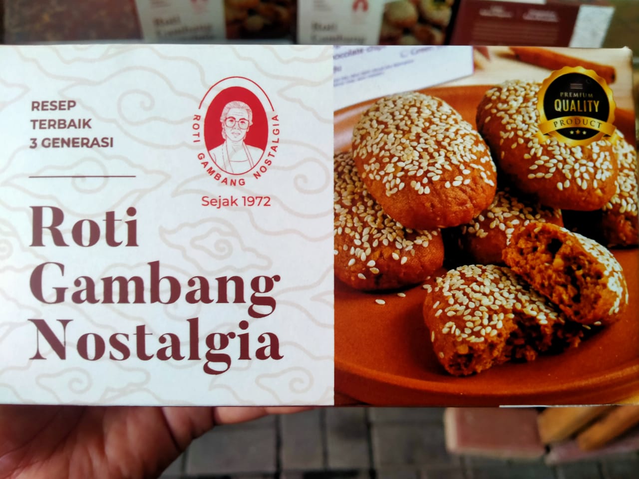 Roti Gambang makanan khas Betawi yang berada di Victoria Park Residence, Kelurahan Nusa Jaya Kecamatan Karawaci Kota Tangerang, Sabtu 19 Juni 2021.