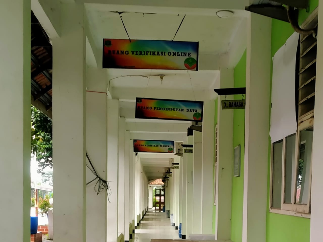 Lorong sekolah SMAN 19 Kabupaten Tangerang