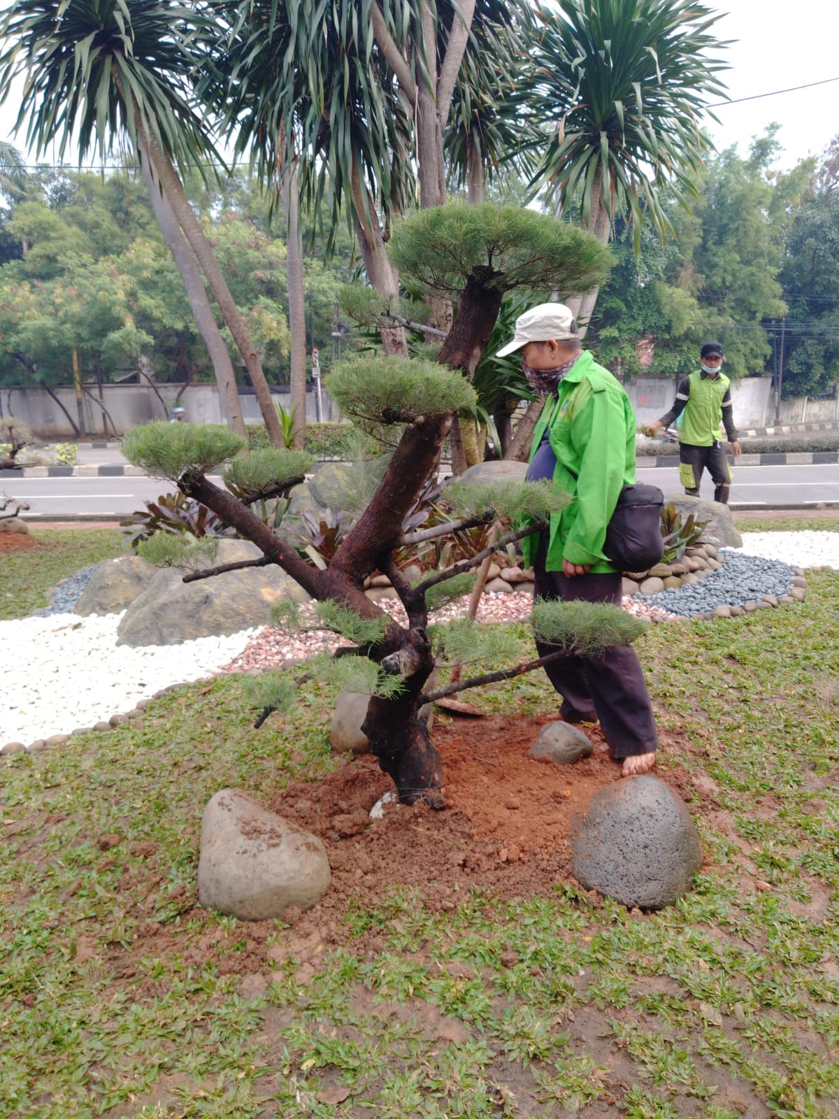 Taman di Pusat Pemerintah Kota Tangerang.