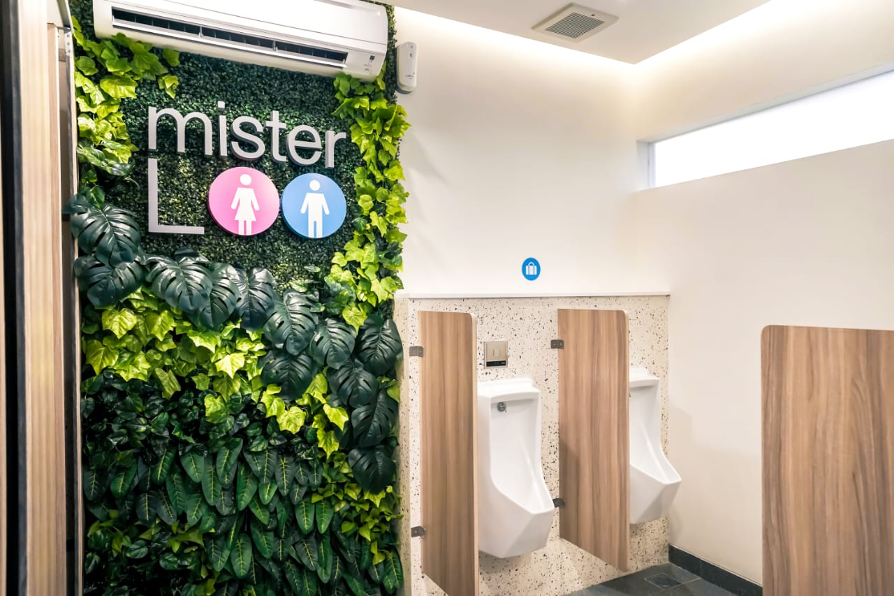 	Sanitasi toilet umum berkonsep premium dari Swiss.